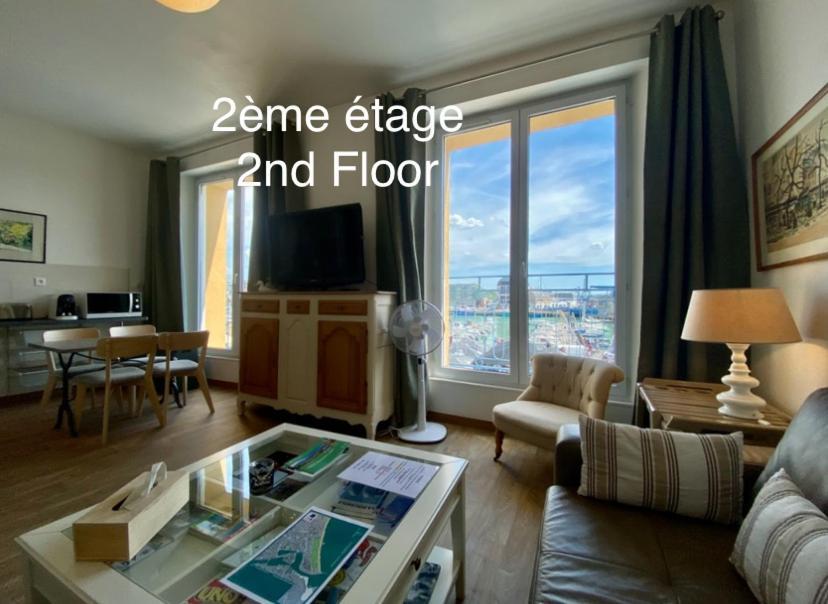 Etablissement 3 Etoiles Avec Ascenseur, 3 Appartements Lumineux Vue Port Avec Balcon, 200M De La Mer, Wifi Fibre, Tous Service Inclus دْييب المظهر الخارجي الصورة